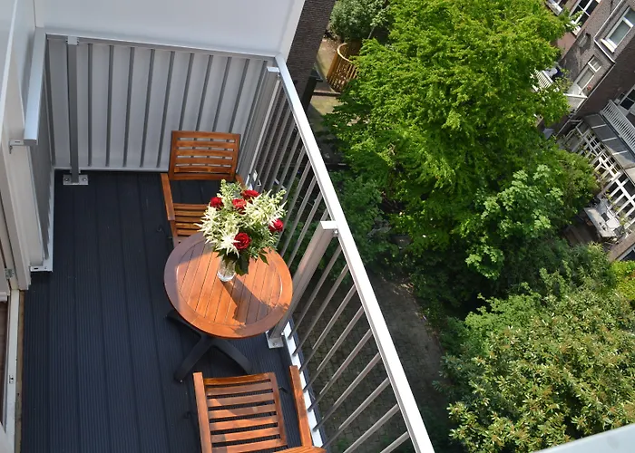 Alp 2* אמסטרדם