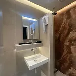 Hotel Alp Amsterdam