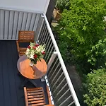 Alp 2* Amszterdam