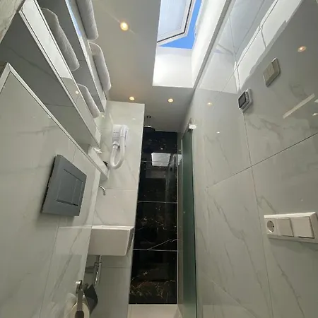 Hotell Alp 2*