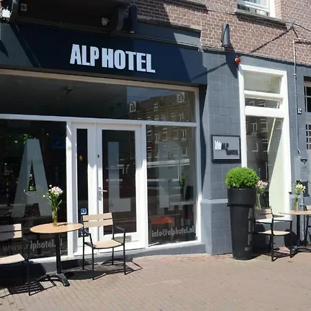 Alp Hotell 2*