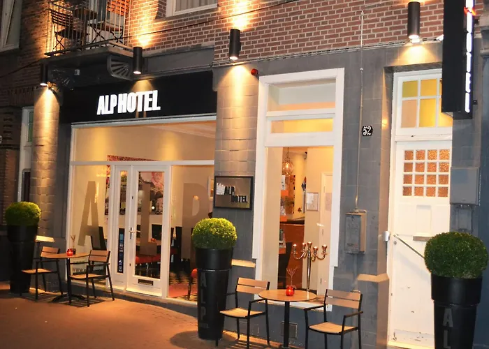 阿尔卑斯山酒店 2*